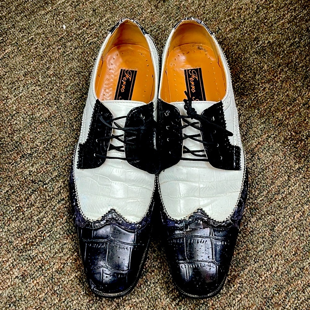 Ferro Aldo lace up oxfords